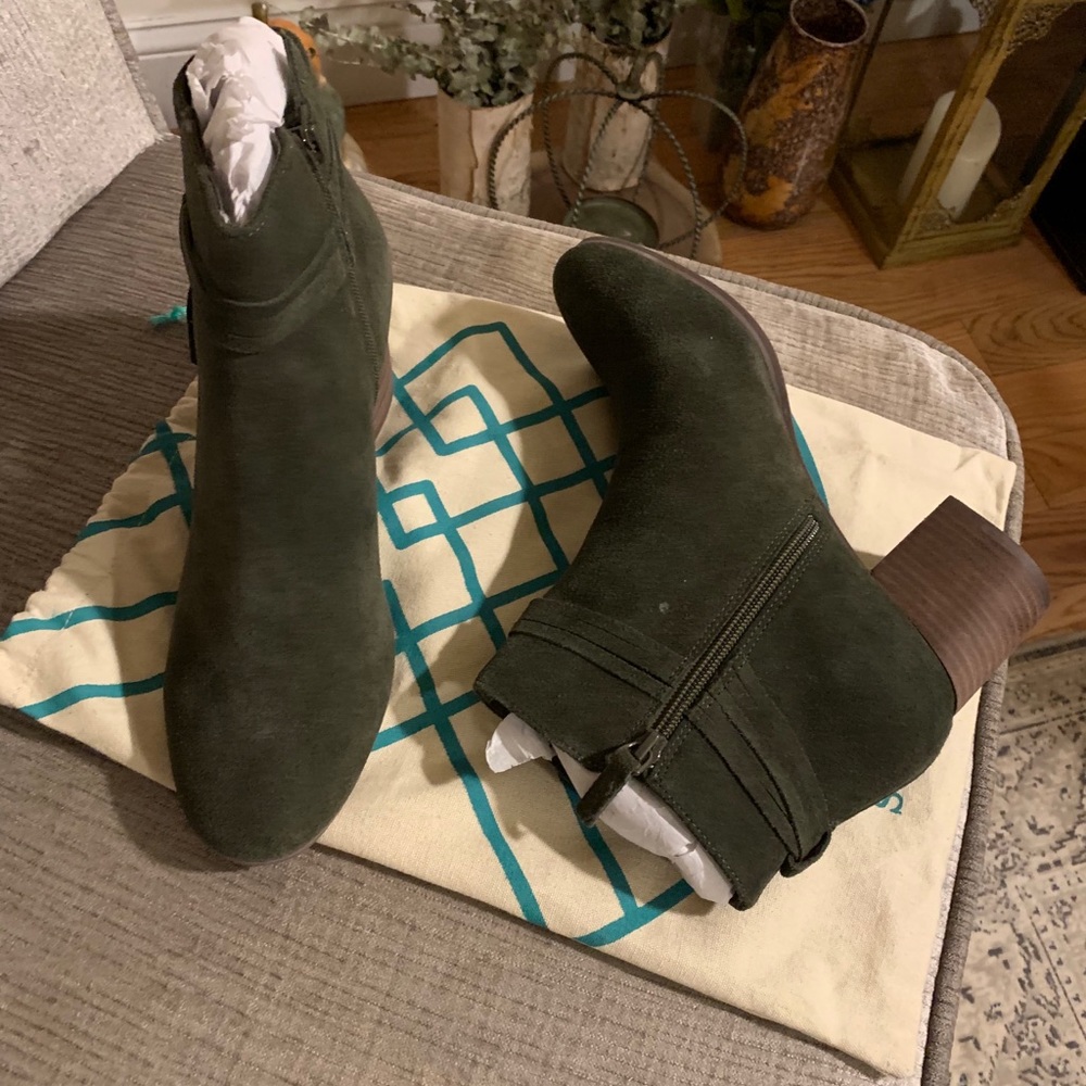 Swade green boot 8.5 size Stitch fix brand new....